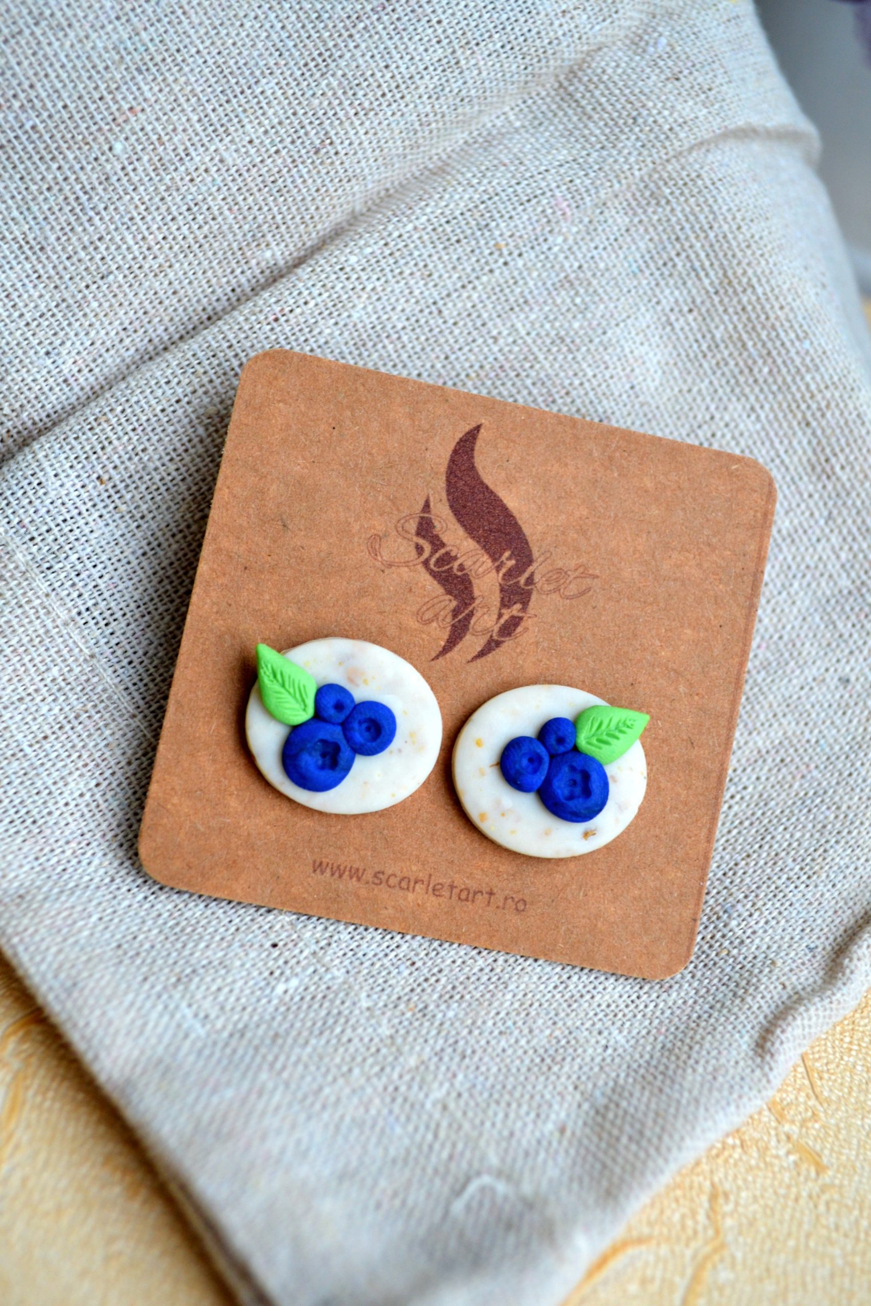 Cercei țintă afine - Imagine 1