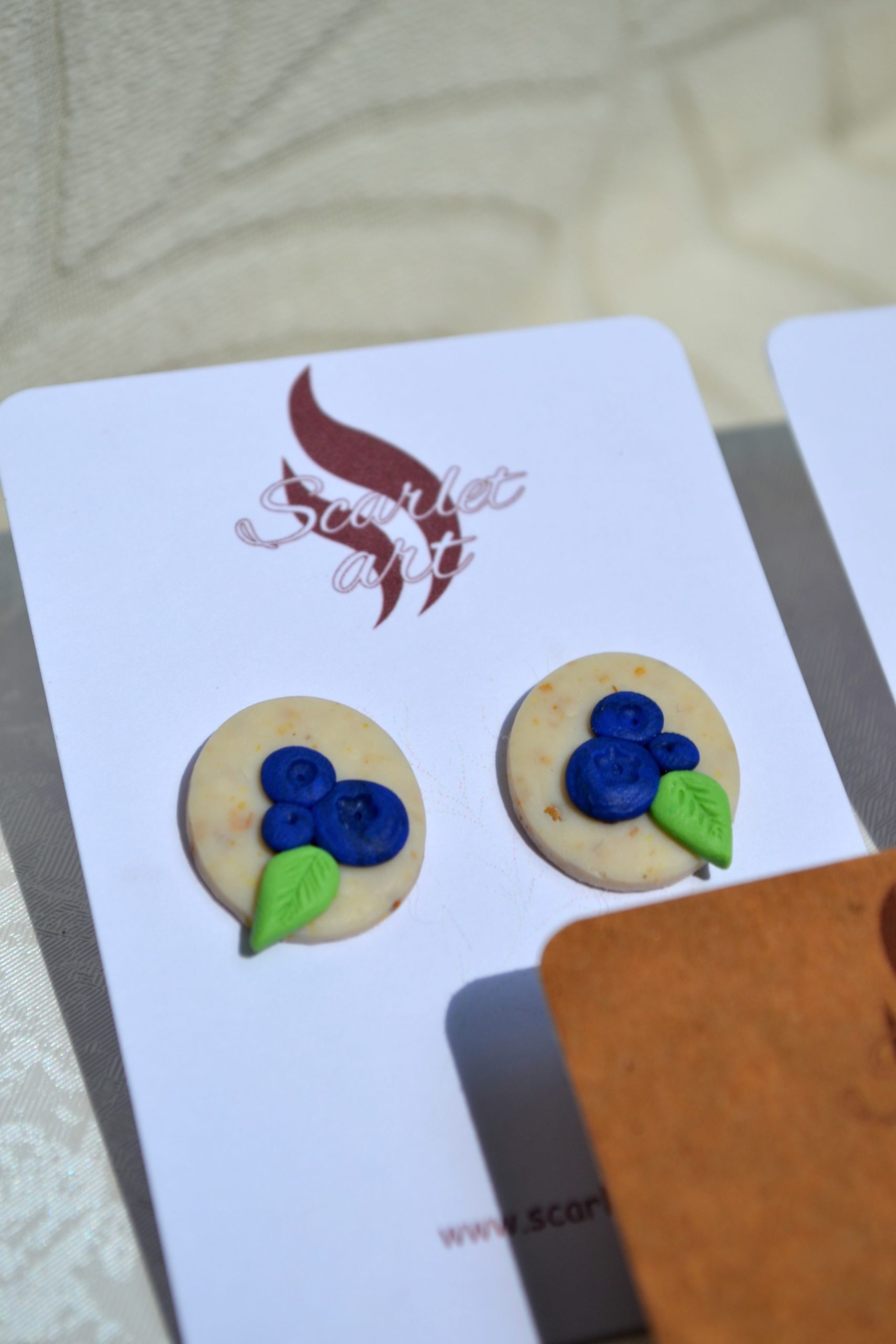 Cercei țintă afine - Imagine 4