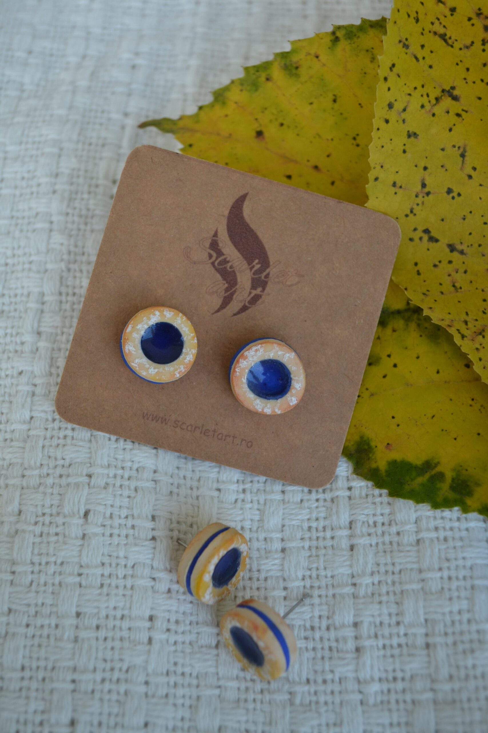 Cercei linzer cu dulceață de afine - Imagine 1