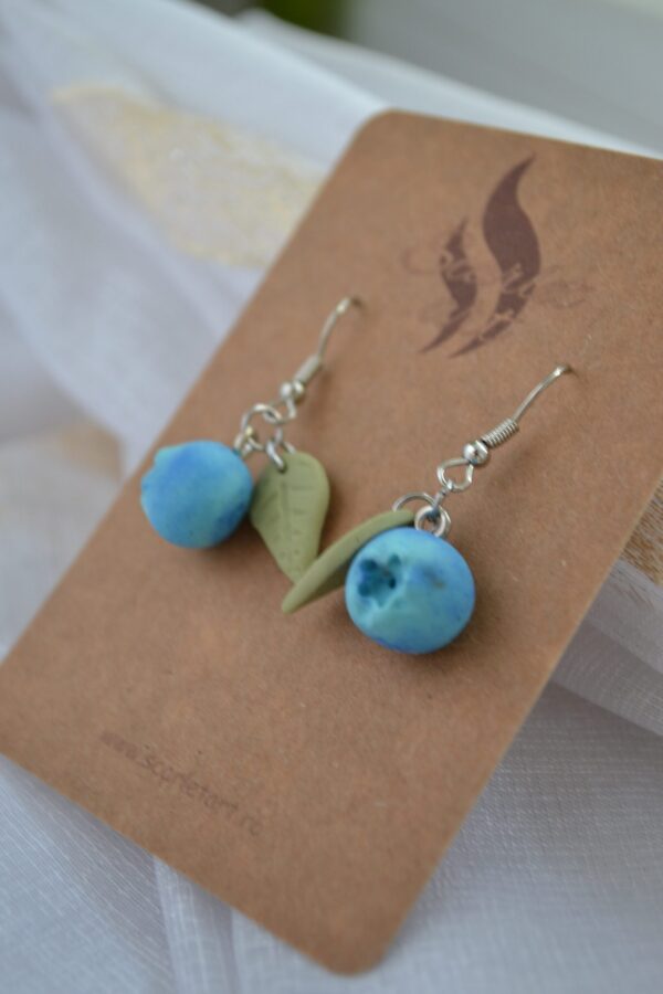 Cercei afine cu frunzuliță