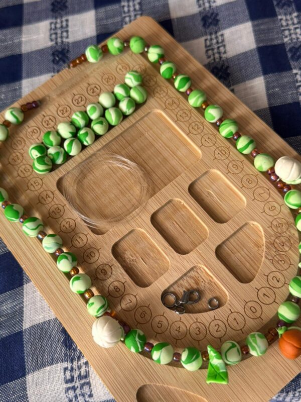 Colier verde cu dovlecei