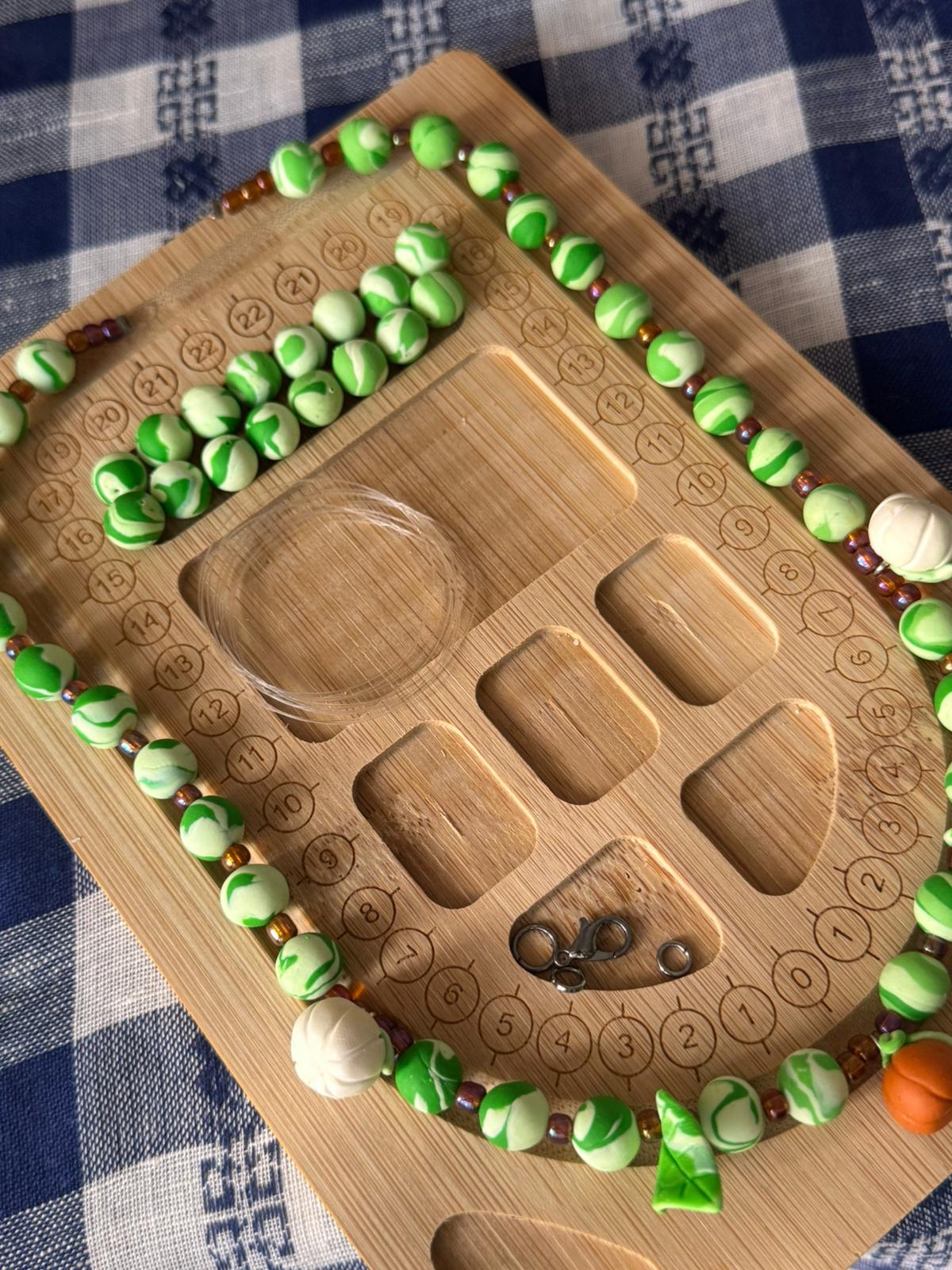 Colier verde cu dovlecei - Imagine 3