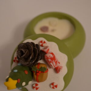 Lumânare decorată cu Brăduț