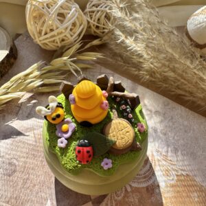 Lumânare decorată cu elemente de primăvară - Imagine 6