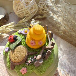 Lumânare decorată cu elemente de primăvară - Imagine 4